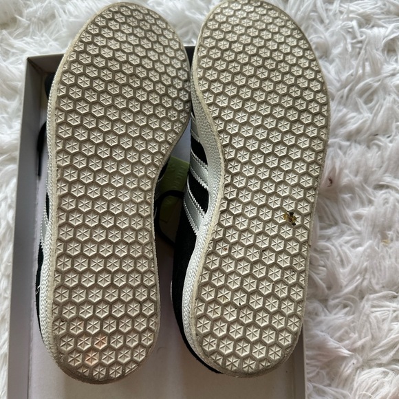 🖤🩶 Adidas Gazelle women’s size 6 🩶🖤 - Picture 9 of 9